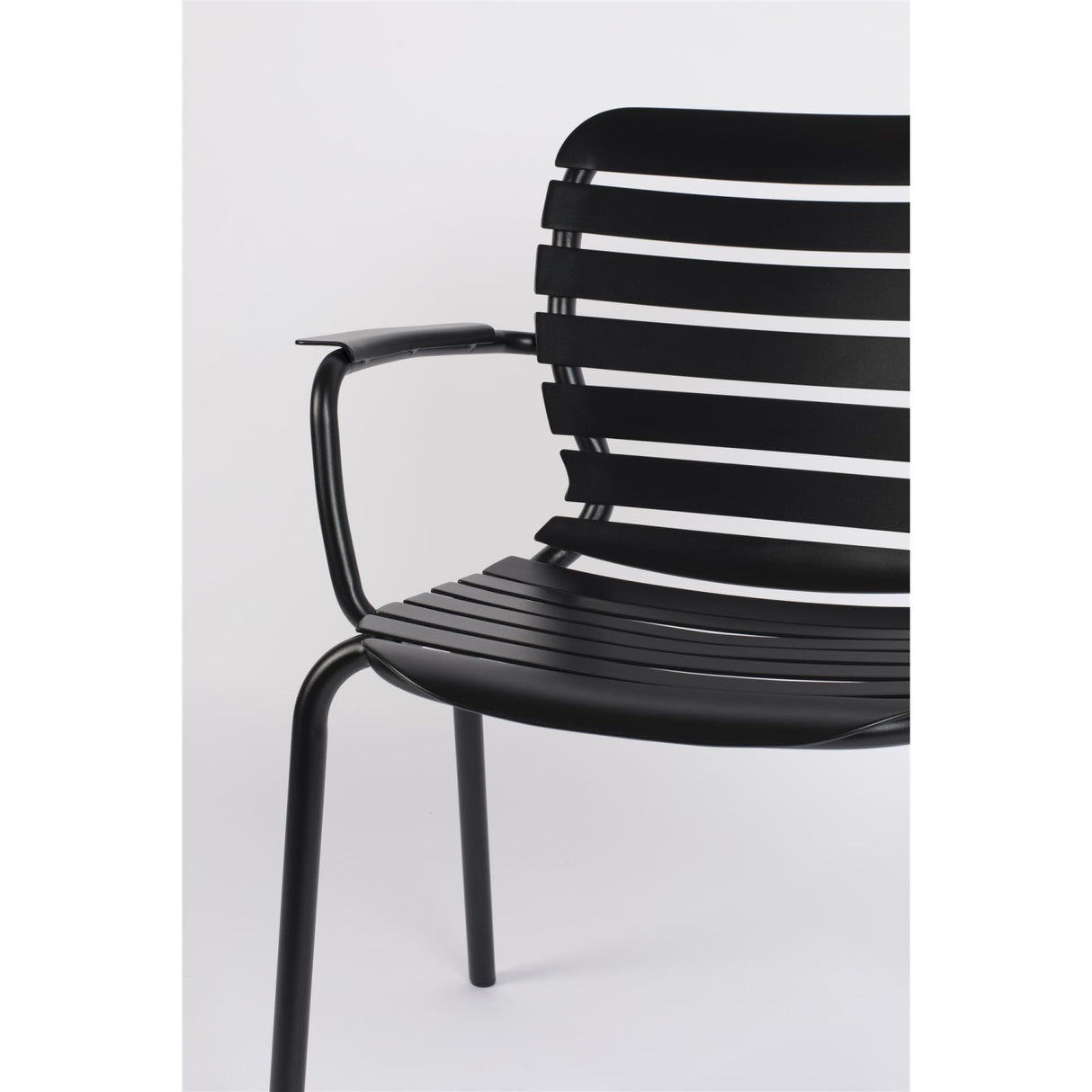 Modern European furniture - Aluminum Garden Table & Armchair Set (4) - www.oroa.com | Oroa.com
