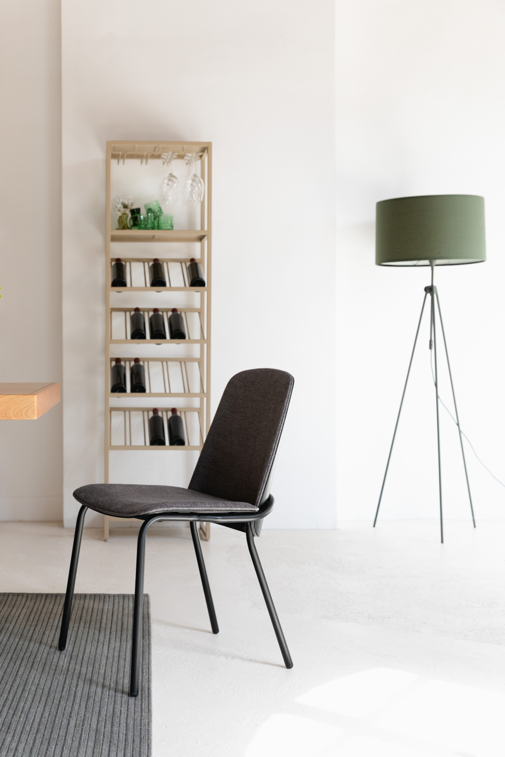 Minimalist Dining Chair (2) | Zuiver Clip | OROA.com
