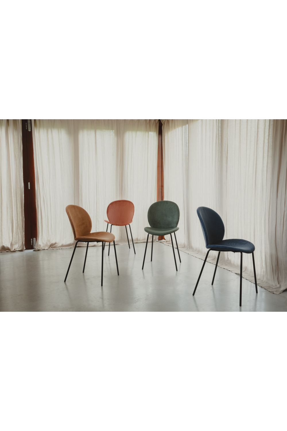 Upholstered Shell Dining Chairs (2) | Zuiver Bonnet | OROA.com