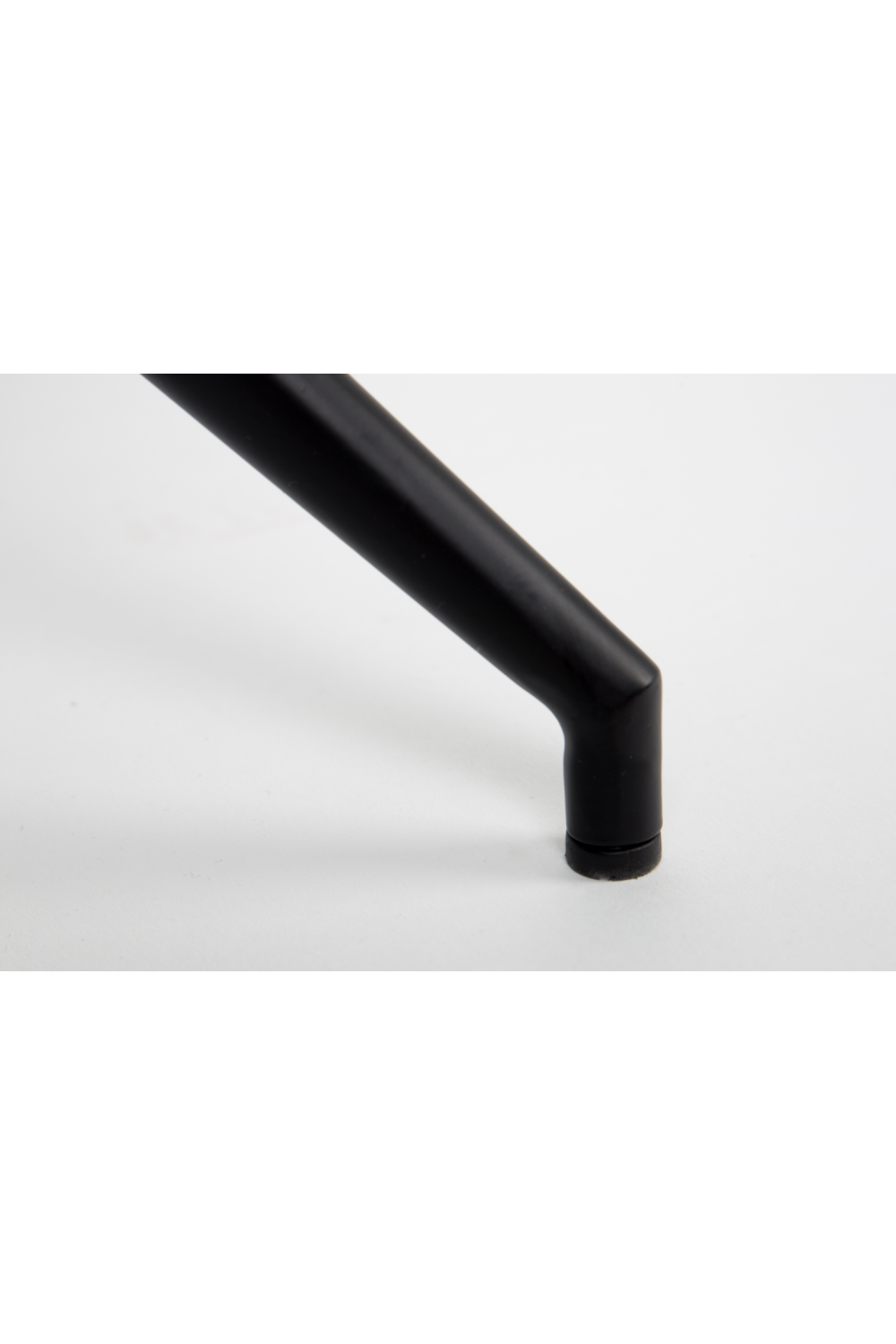 Bucket Seat Velvet Dining Armchairs (2) | Zuiver Mia | Oroa.com