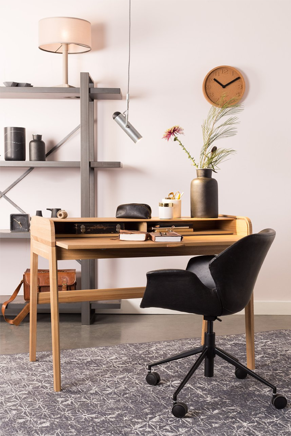 Black Leather Office Chair | Zuiver Nikki | OROA.com