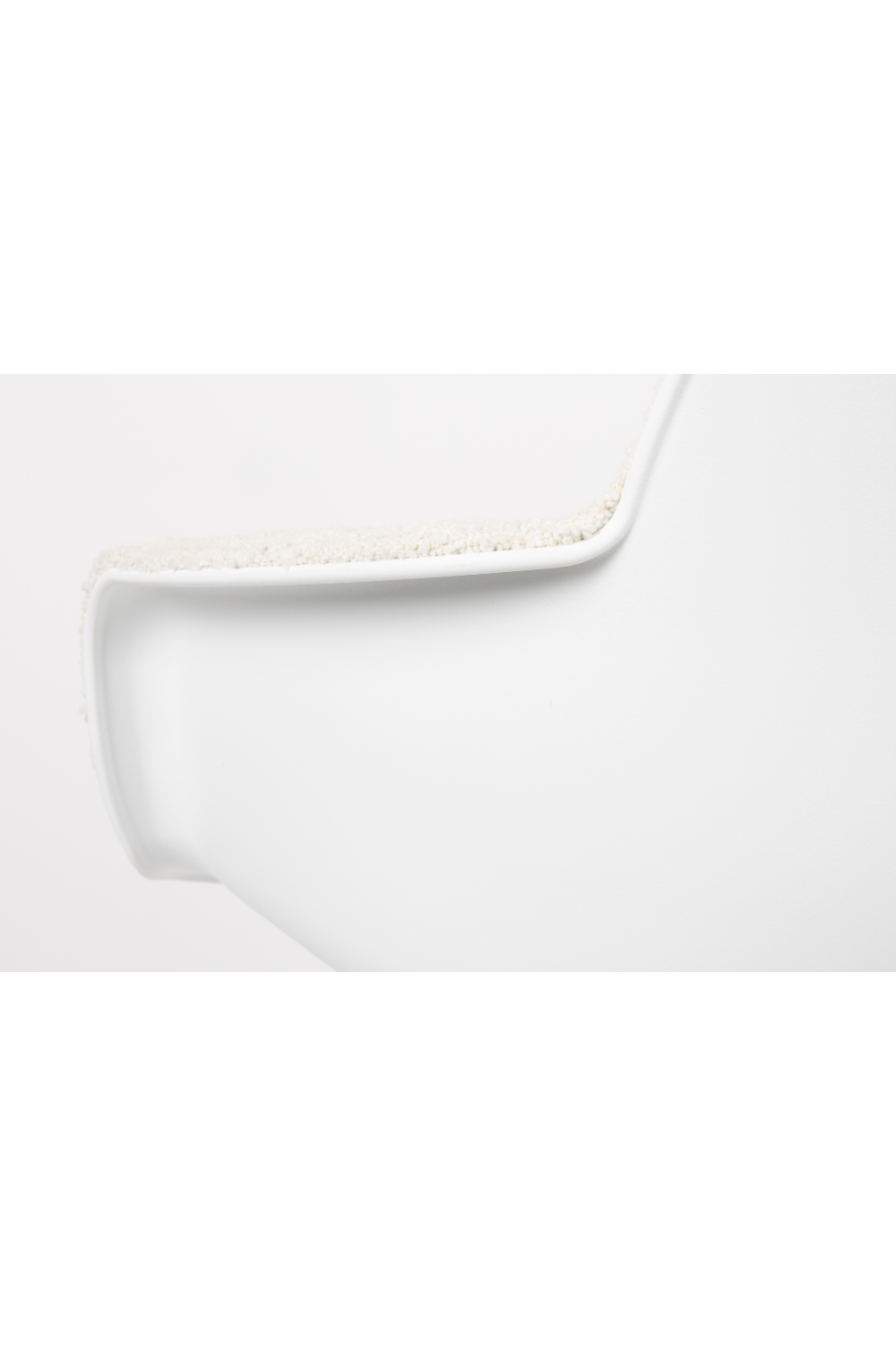 Padded Swivel Armchair | Zuiver Albert | OROA.com