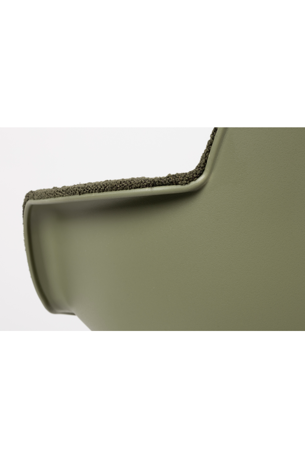 Padded Swivel Armchair | Zuiver Albert | OROA.com