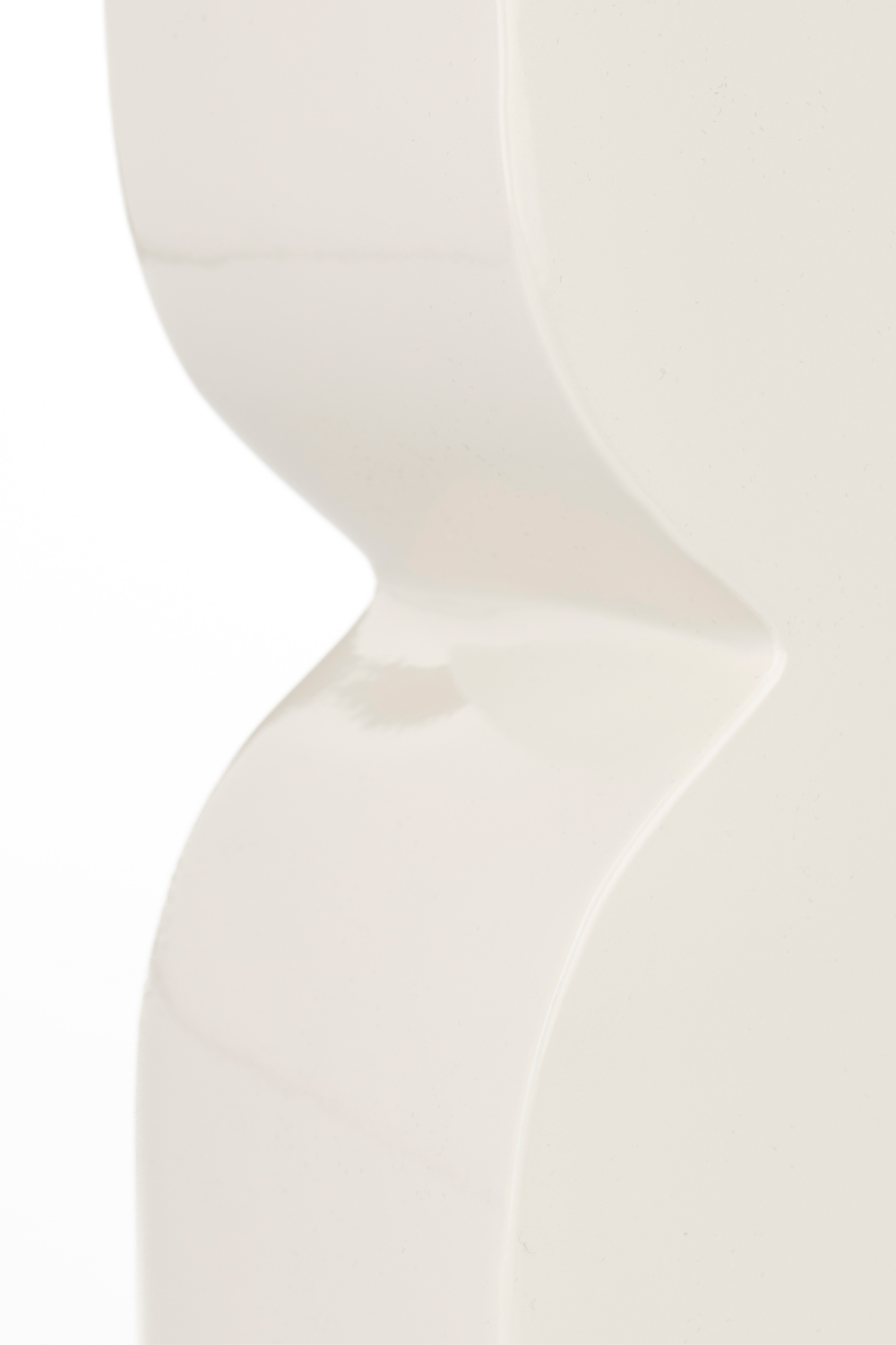 Hourglass Modern Stool | Zuiver Cones | OROA.com