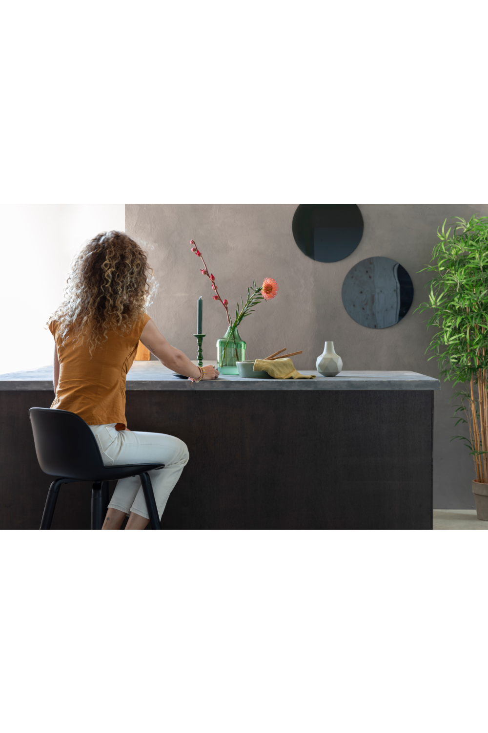 Contemporary Molded Counter Stools (2) | Zuiver Albert | OROA.com