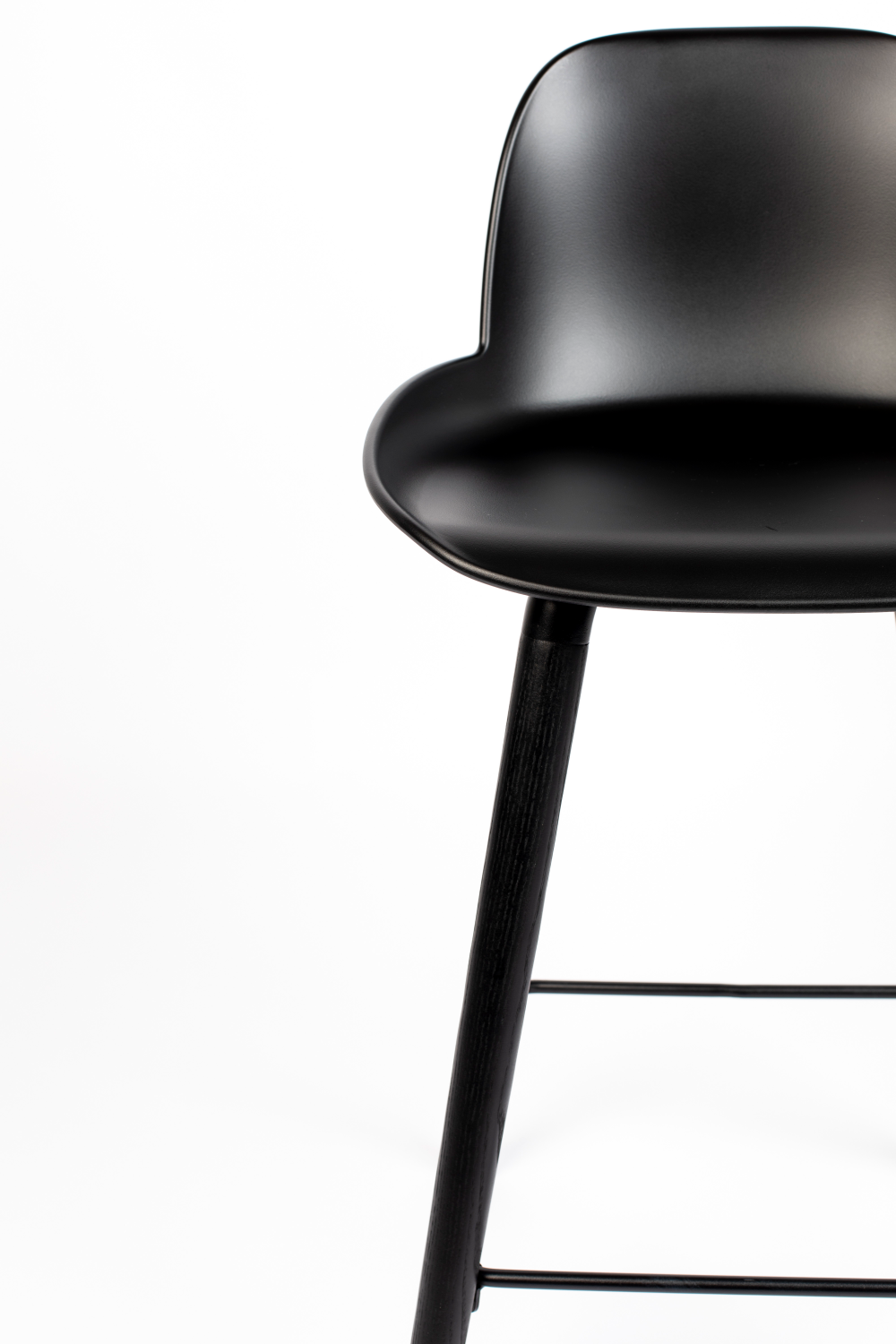 Contemporary Molded Barstools (2) | Zuiver Albert | OROA.com