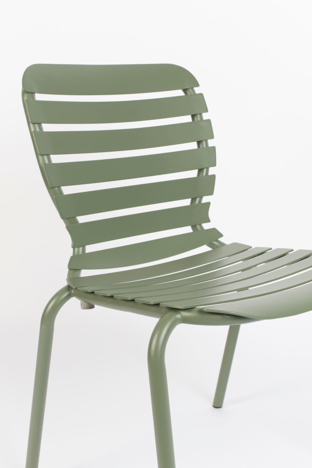 Slatted Metal Garden Chairs (2) | Zuiver Vondel | OROA.com