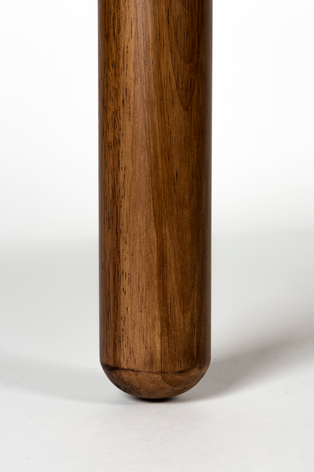 Oak V-Groove Dining Table | Zuiver Storm | Oroa.com