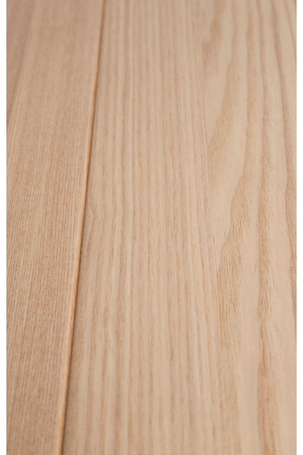 Ash Wood Dining Table | Zuiver Storm | OROA.com