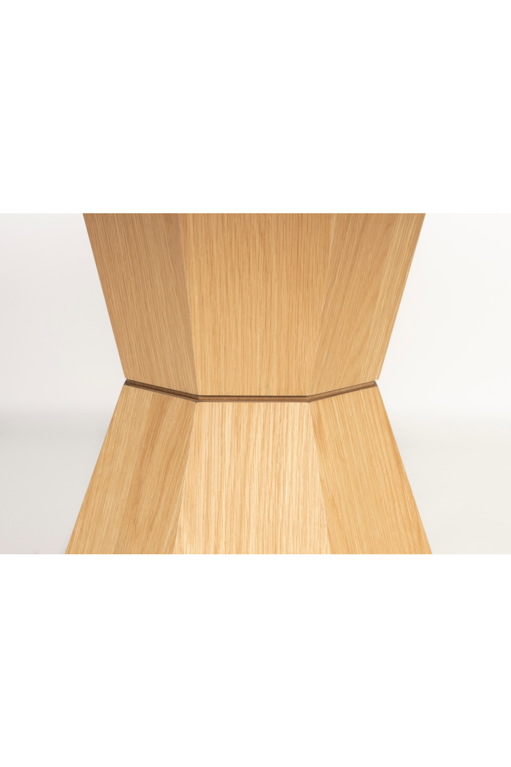 Natural Oak Dining Table | Zuiver Lotus | OROA.com