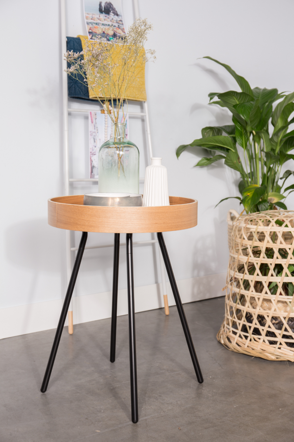 Removable Tray End Table | Zuiver Oak Tray | OROA.com