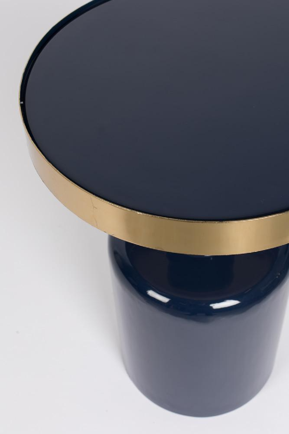 Enameled Metal Side Table | Zuiver Glam | Oroa.com