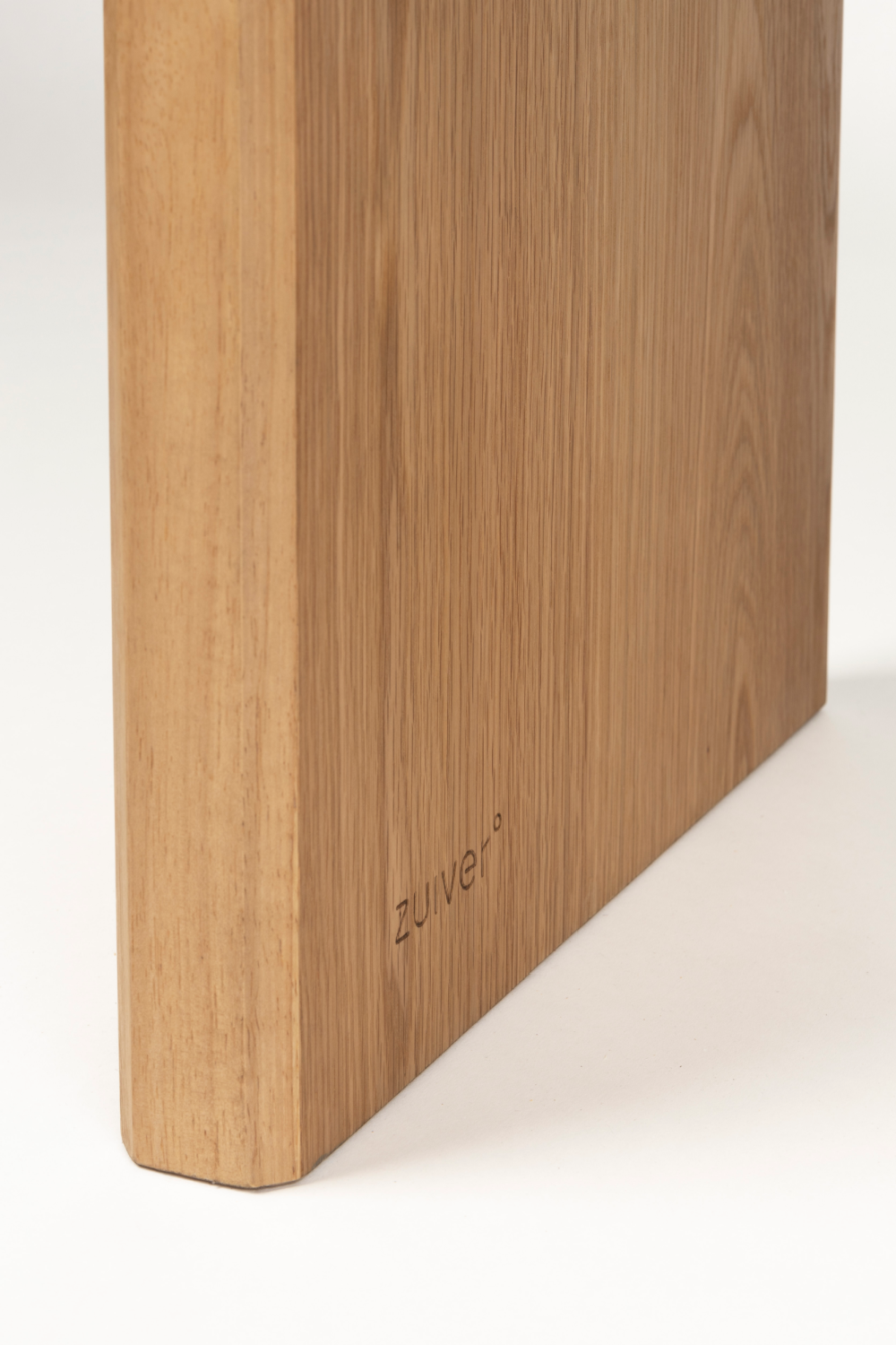 Oak Curved Side Table | Zuiver Brave | OROA.com