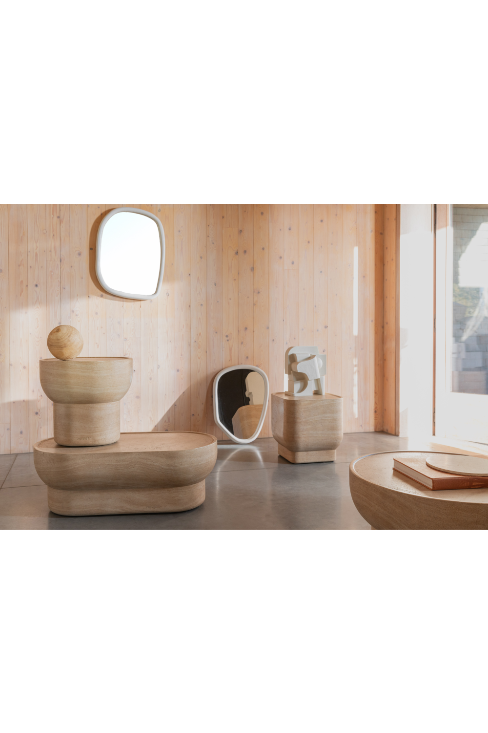 Minimalist Travertine Side Table | Zuiver Noble | OROA.com