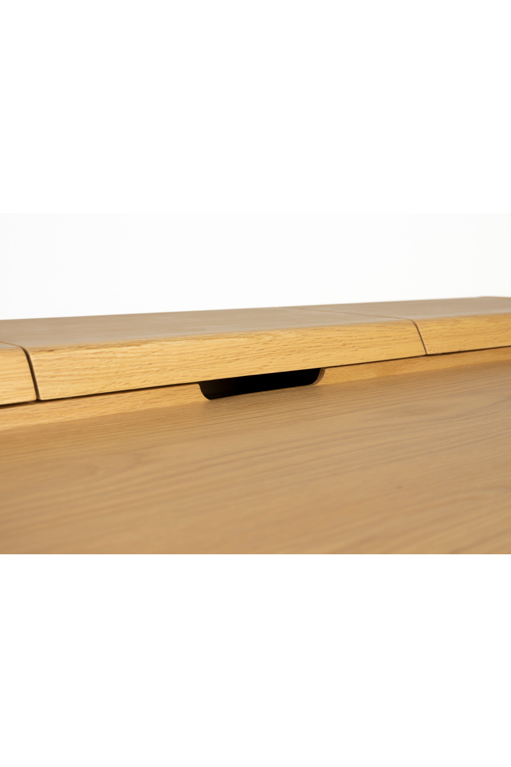 Oak Modern Desk | Zuiver Kaat | OROA.com