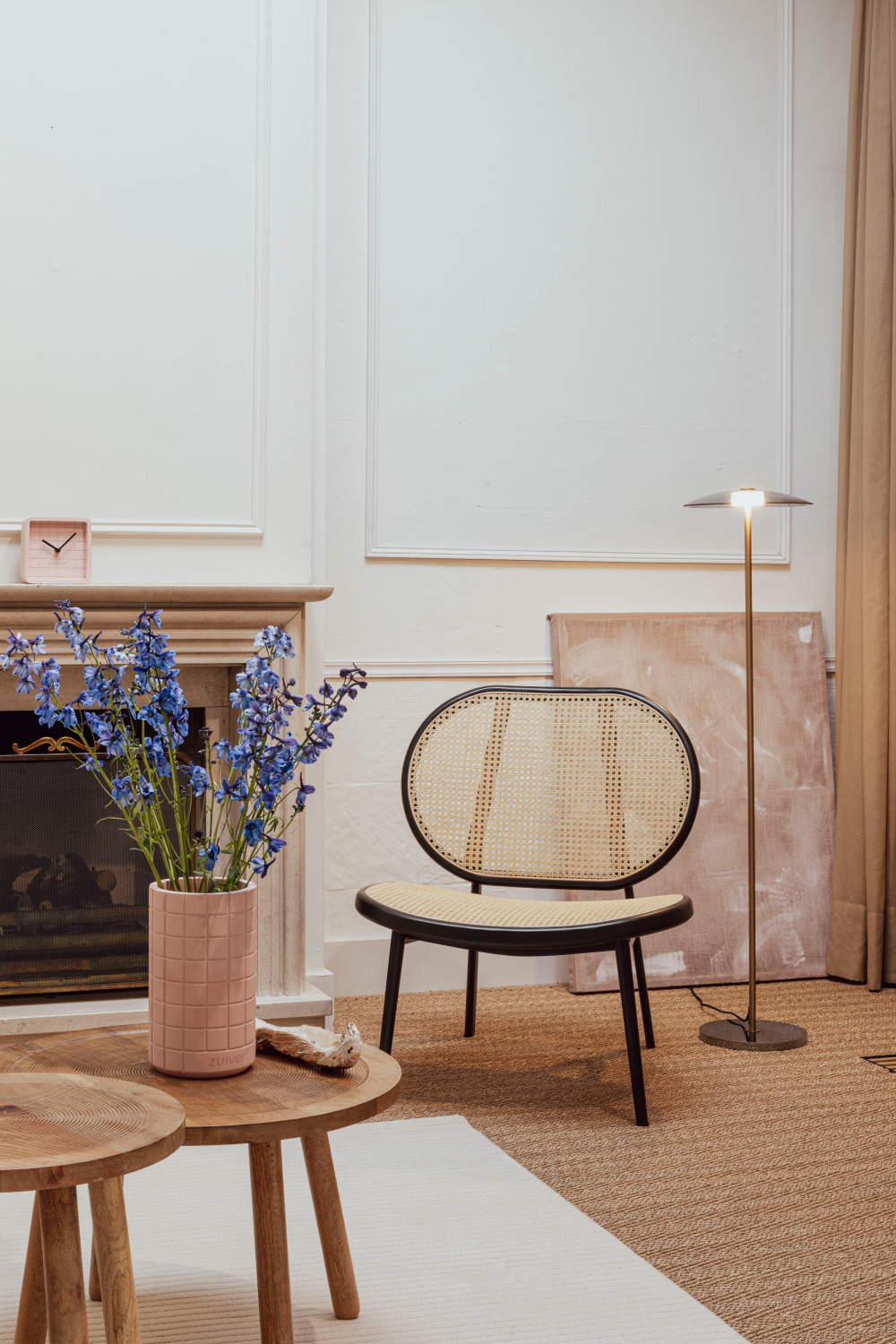 Webbed Back Lounge Chair | Zuiver Spike | Oroa.com