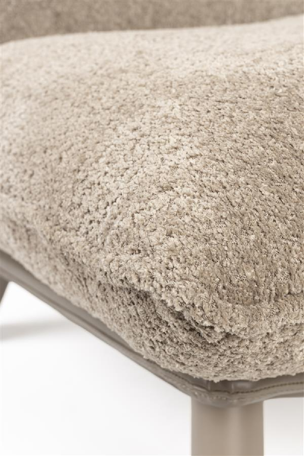 Beige Modern Lounge Chair | Oroa.com