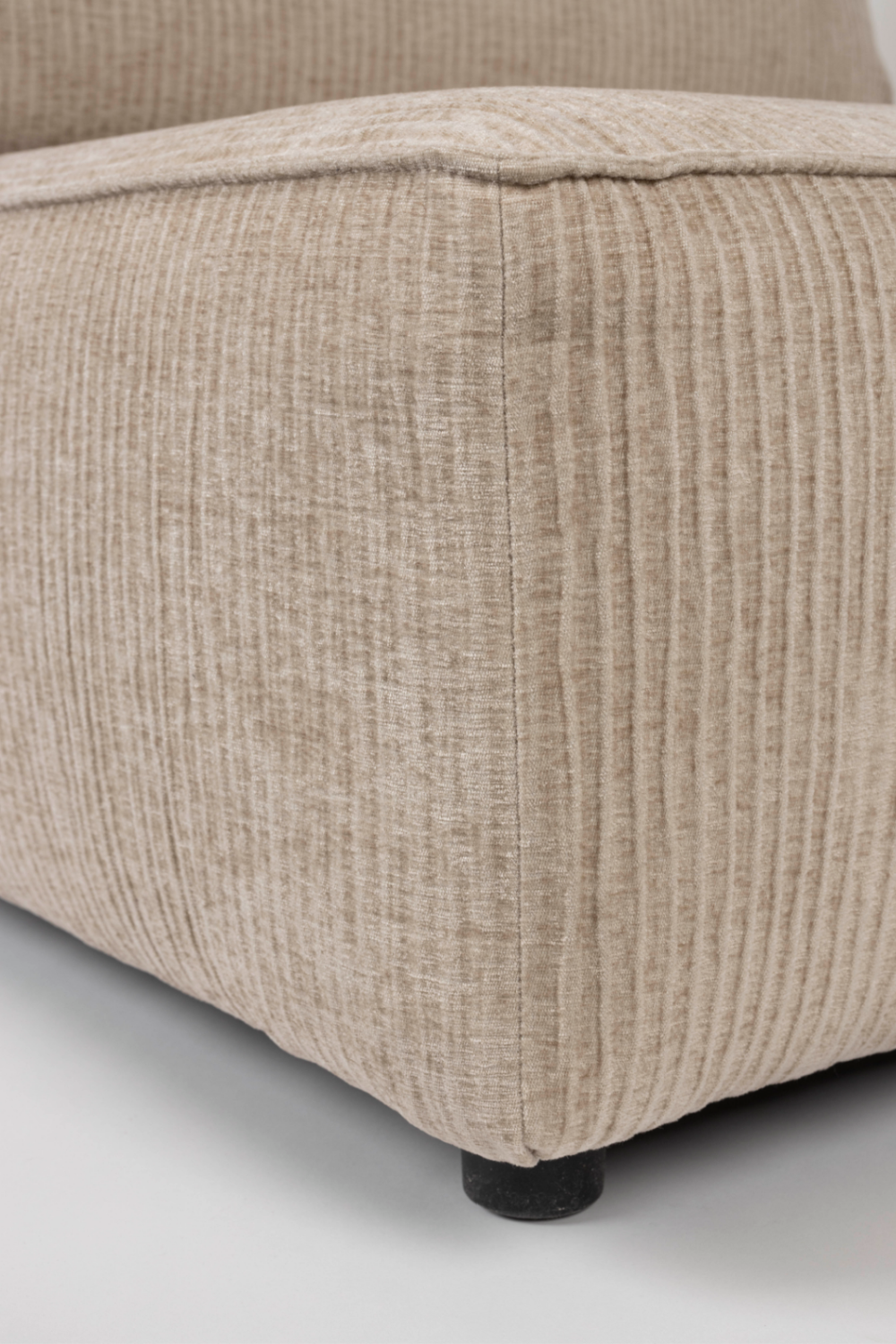 Modern 5-Seater Sofa | Zuiver Hunter | OROA.com