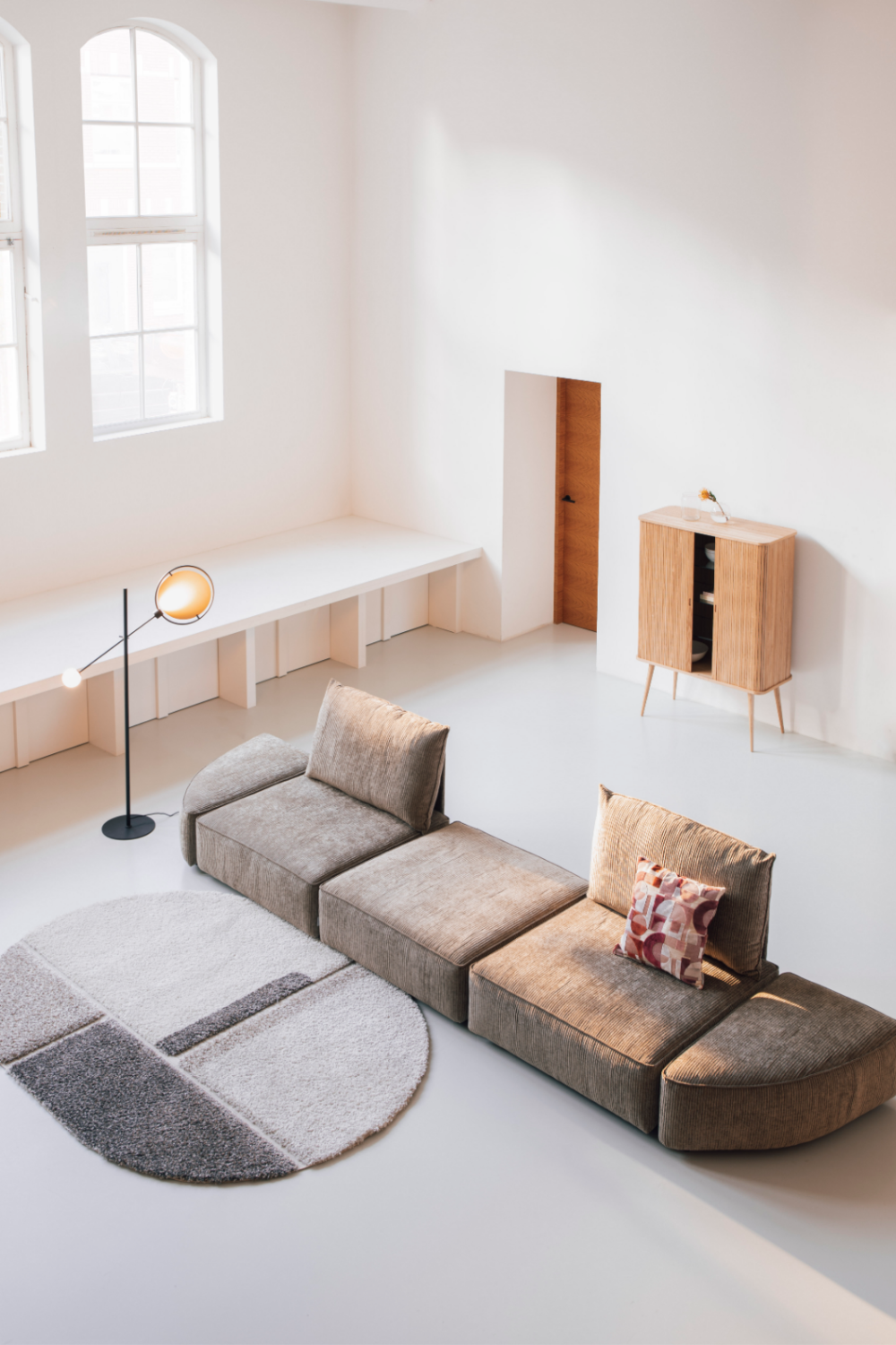 Modern 5-Seater Sofa | Zuiver Hunter | OROA.com