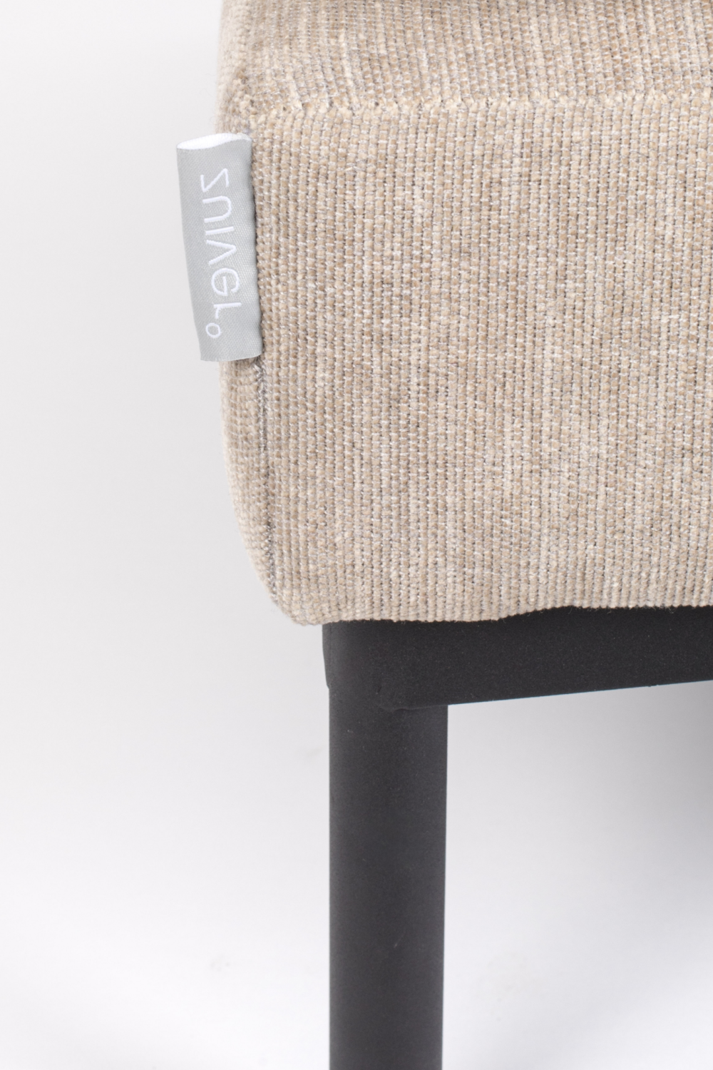 Modern Minimalist Ottoman | Zuiver Summer | Oroa.com