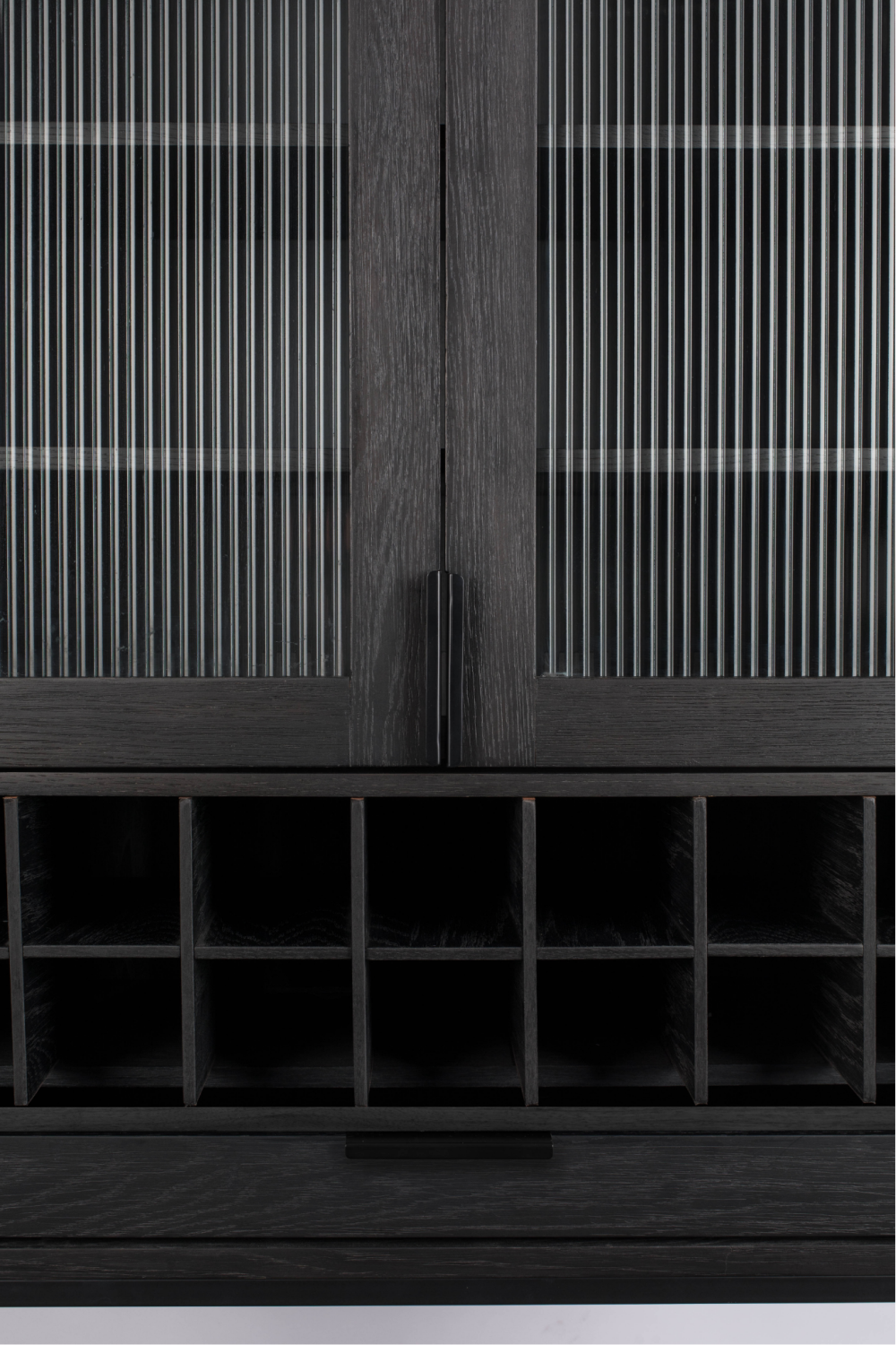 Black Oak Wine Cabinet | Zuiver Travis | OROA.com