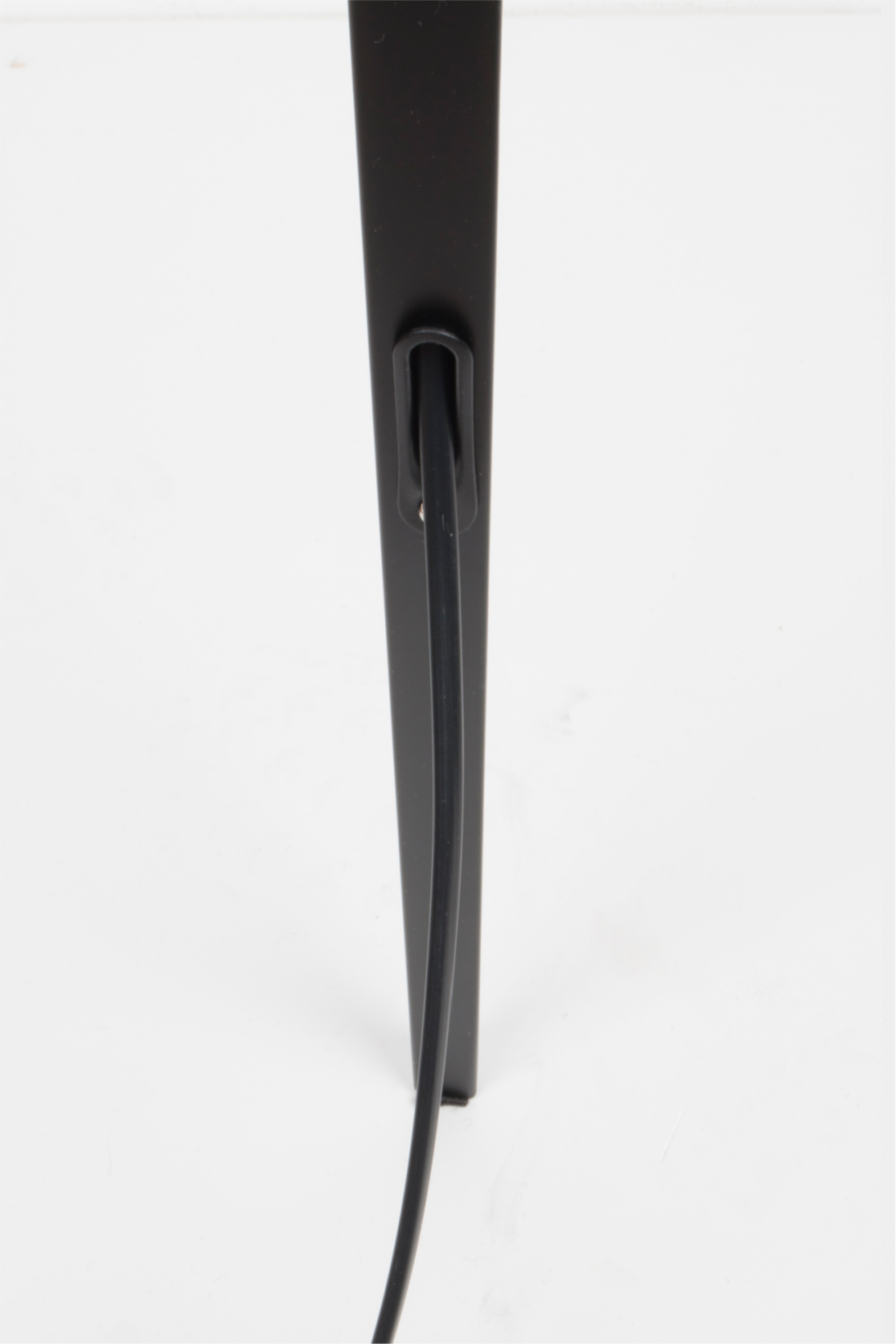 Minimalist Floor Lamp | Zuiver Tripod | Oroa.com