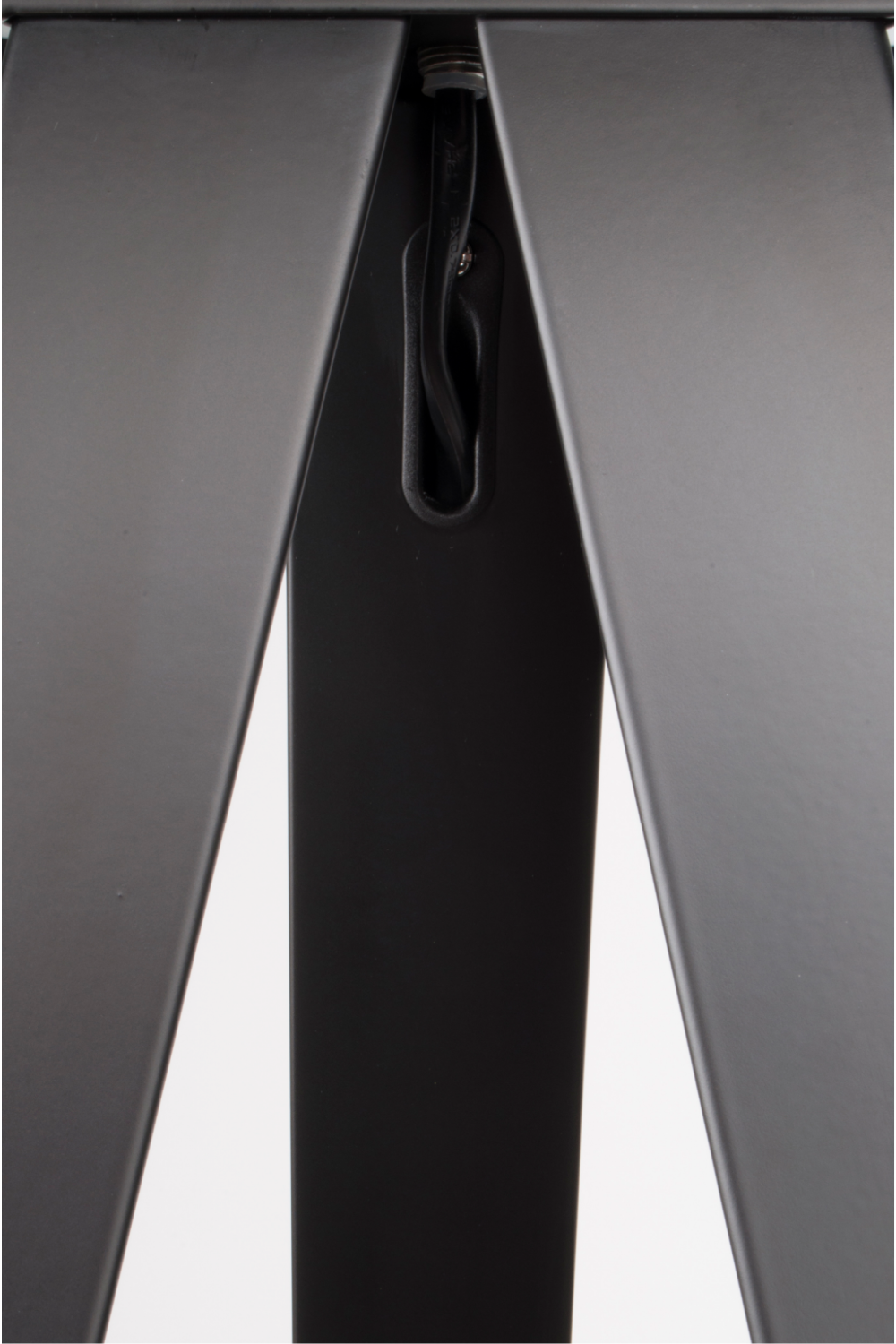 Minimalist Floor Lamp | Zuiver Tripod | Oroa.com