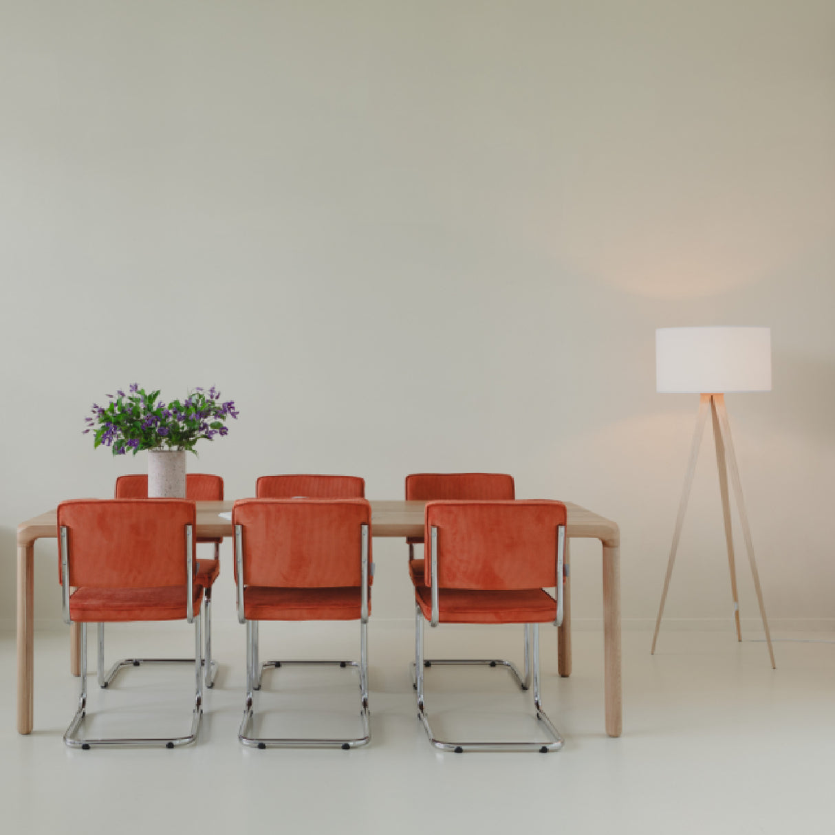 Wooden Leg Floor Lamp | Oroa.com