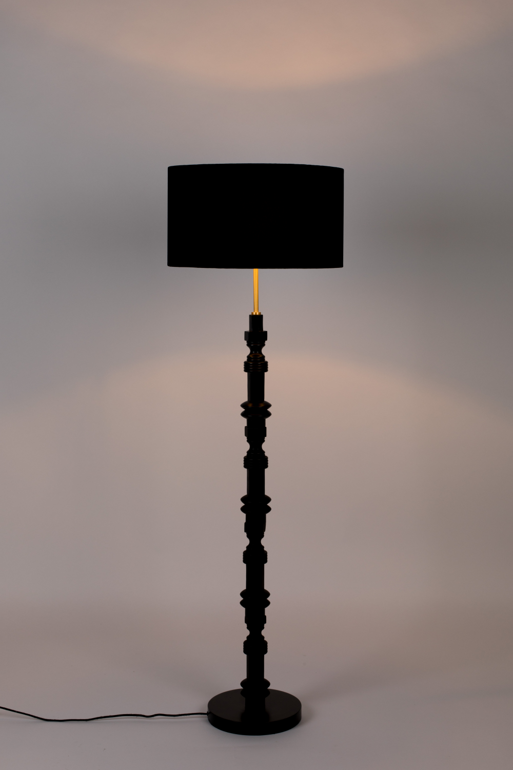 Modern Classic Floor Lamp | Zuiver Totem | Oroa.com