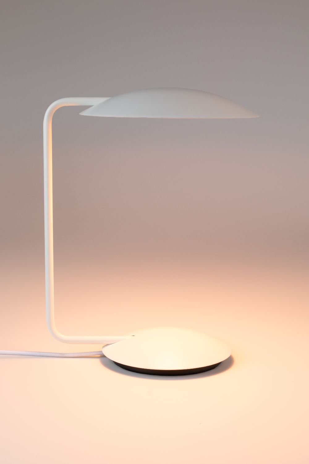 White Desk Lamp | Zuiver Pixie | OROA.com