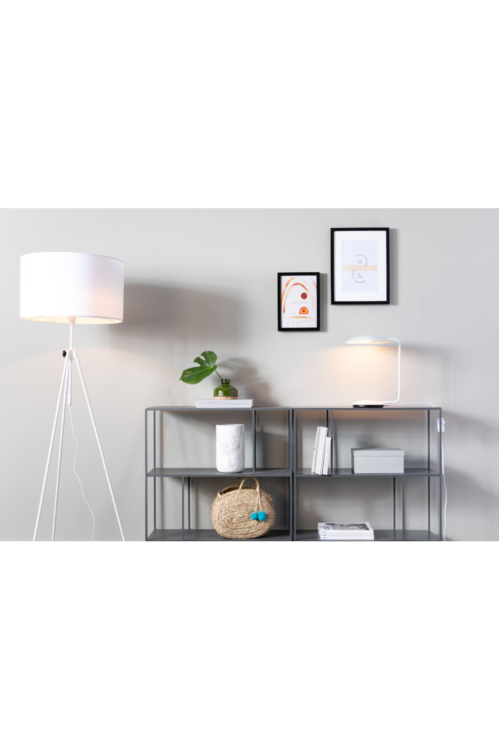 White Desk Lamp | Zuiver Pixie | OROA.com