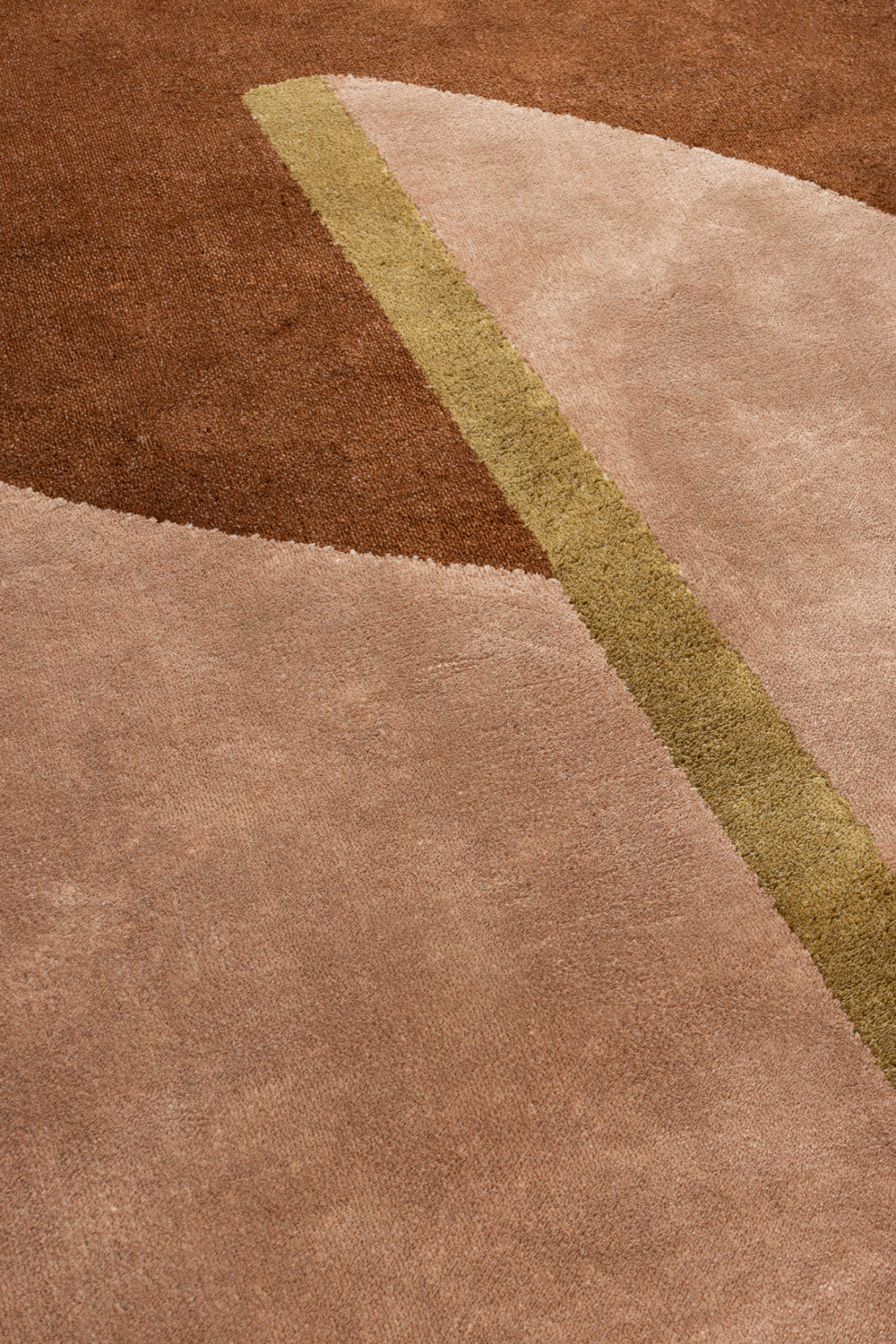 Organic Shaped Woven Rug 5' x 8' | Zuiver Phila | OROA.com