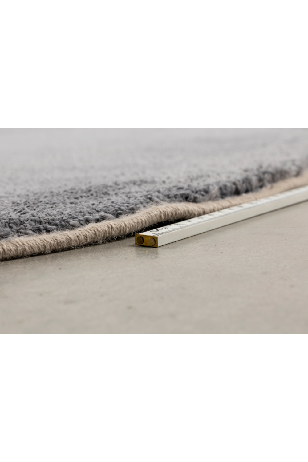 Organic Shaped Woven Rug 5' x 8' | Zuiver Phila | OROA.com