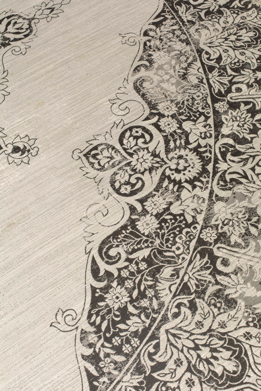 Round Vintage Outdoor Rug | Zuiver Coventry | OROA.com