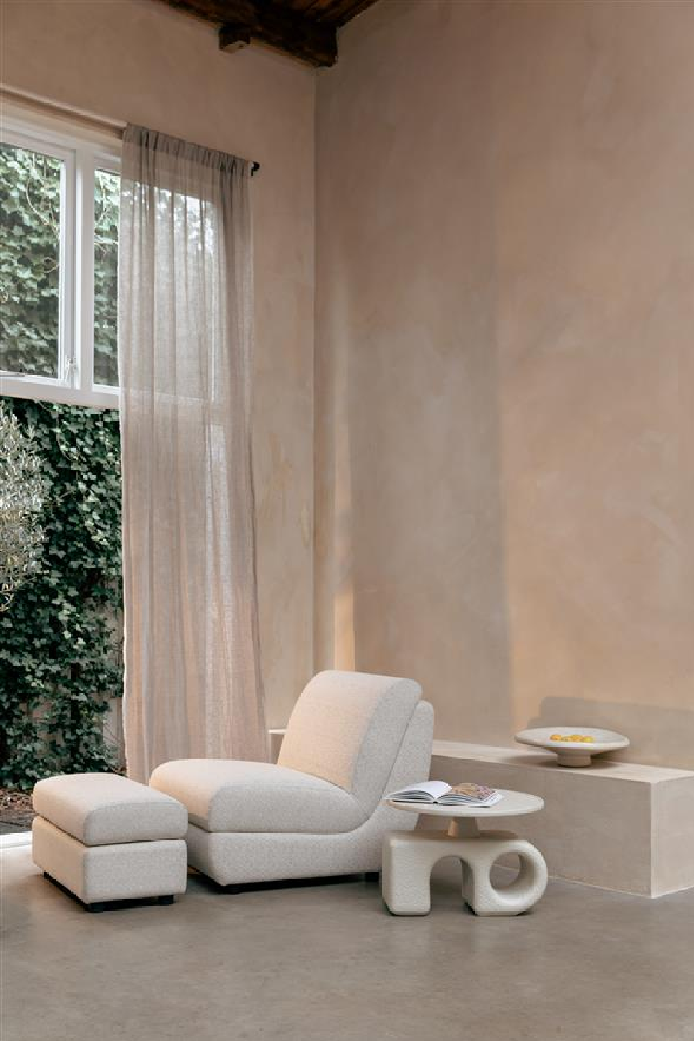 Off-White Outdoor Lounge Chair | Zuiver Mississippi | OROA.com