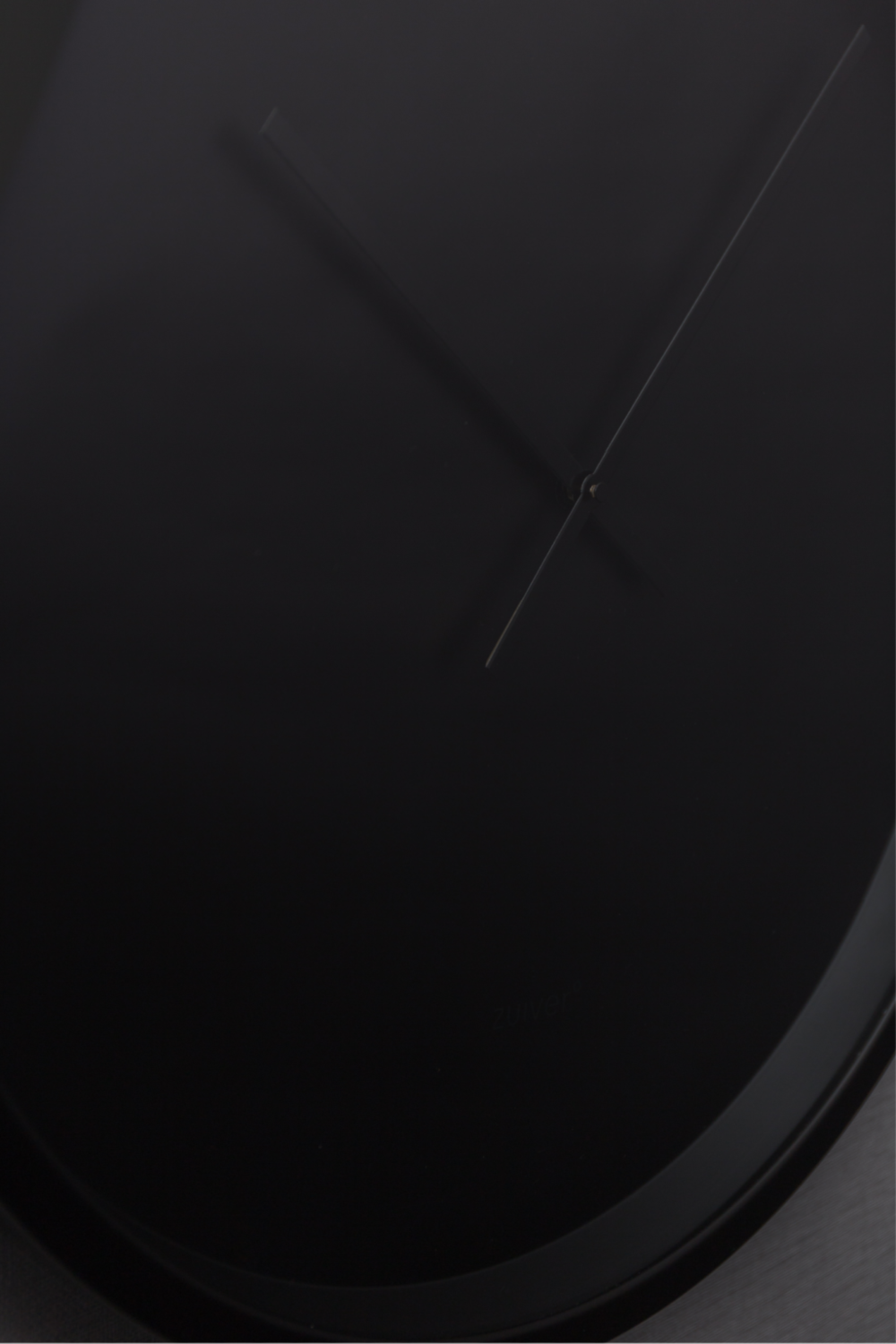 Black Round Wall Clock | Zuiver Time Bandit | OROA.com