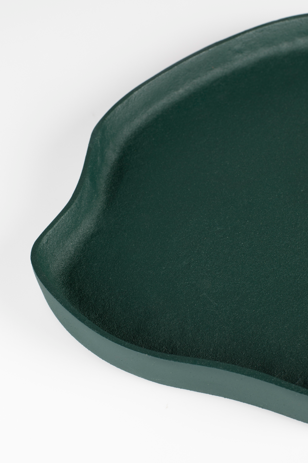 Organic-Shaped Matte Trays (2) | Zuiver Revolt | OROA.com