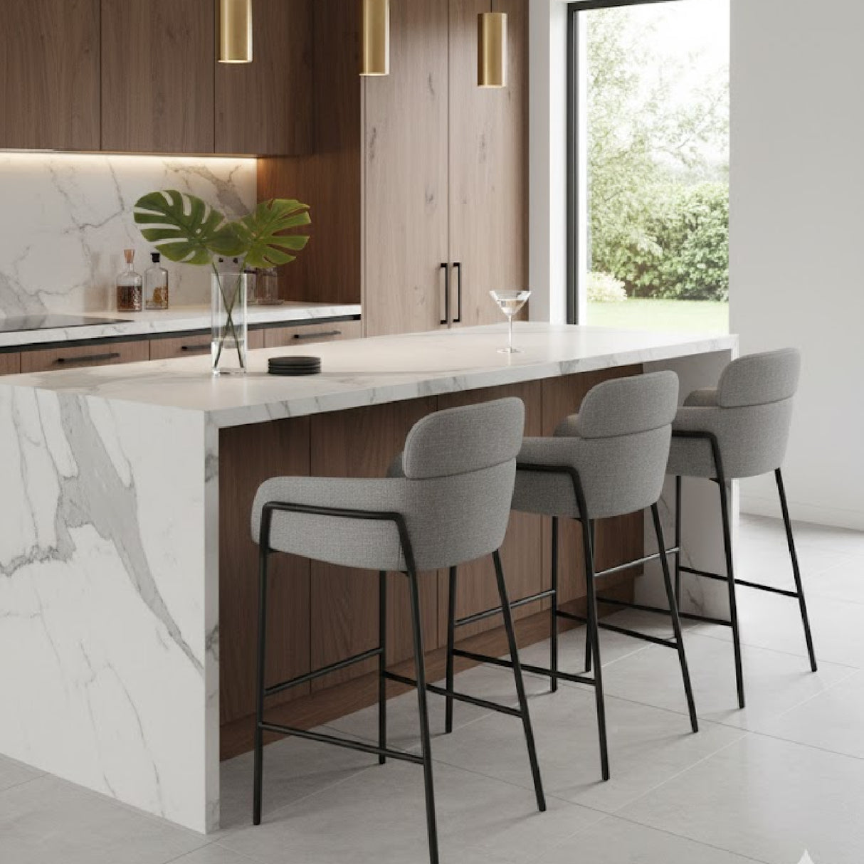 Vinyl Upholstered Bar Stool | OROA Modern Bremor