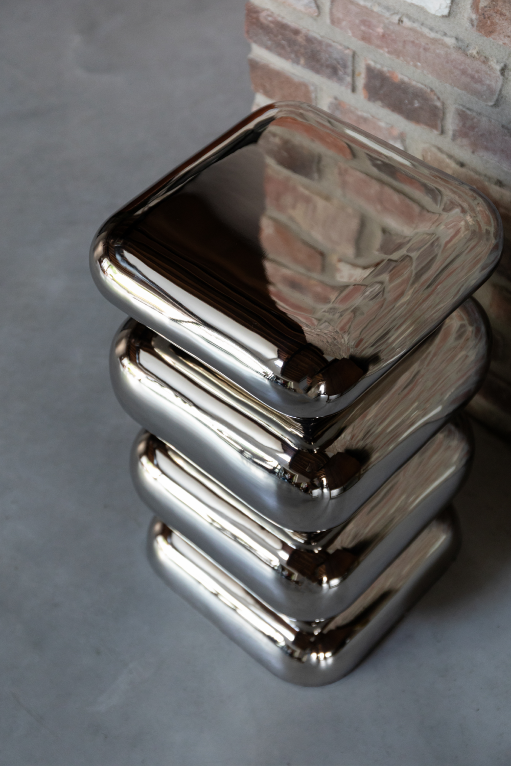 Colored Iron Stool | Oroa.com