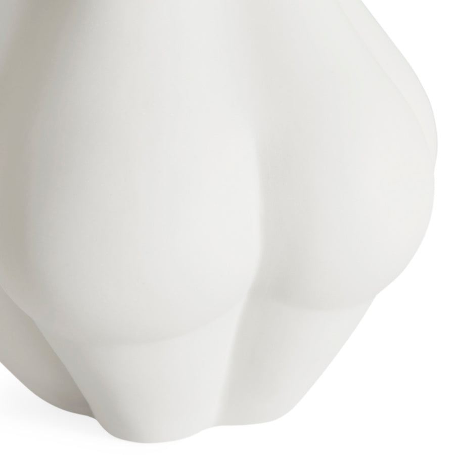 Matte Porcelain Derrière Vase | Jonathan Adler Kiki | Ooa.com