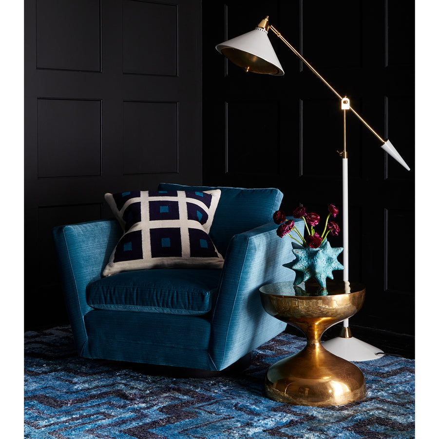 White Lacquered Task Floor Lamp | Oroa.com
