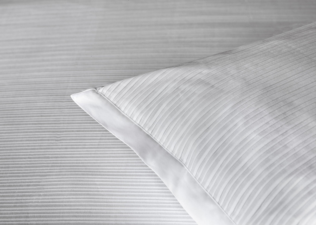 200TC Percale Pleated Euro Sham | Amalia Home Luna | Oroa.com