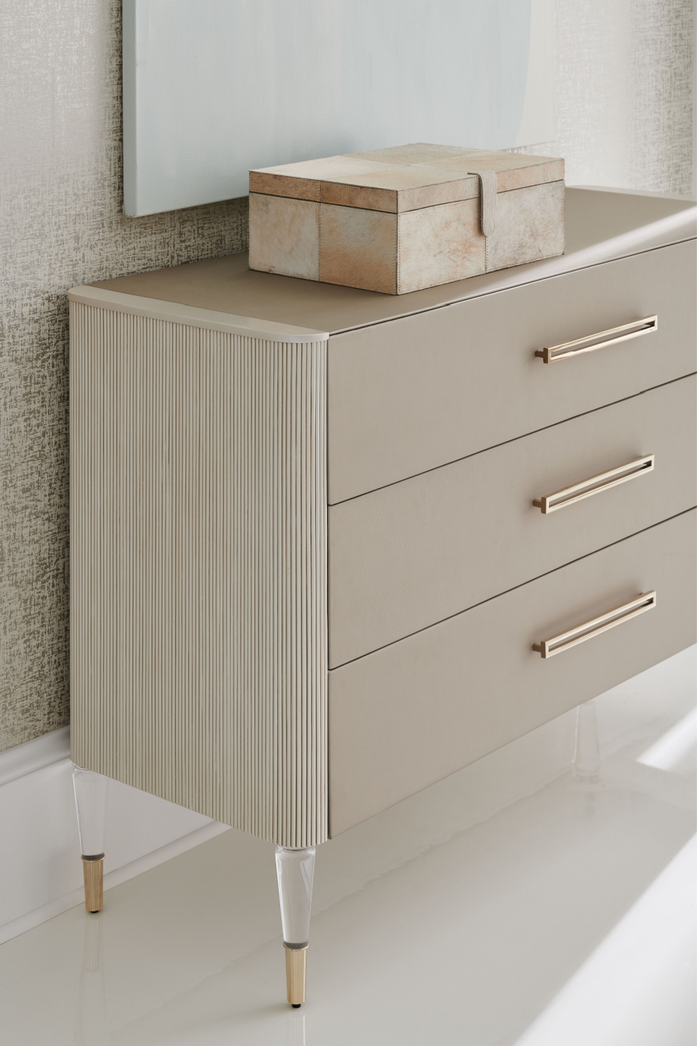 Wooden Modern Dresser | Caracole I Love It! | Oroa.com