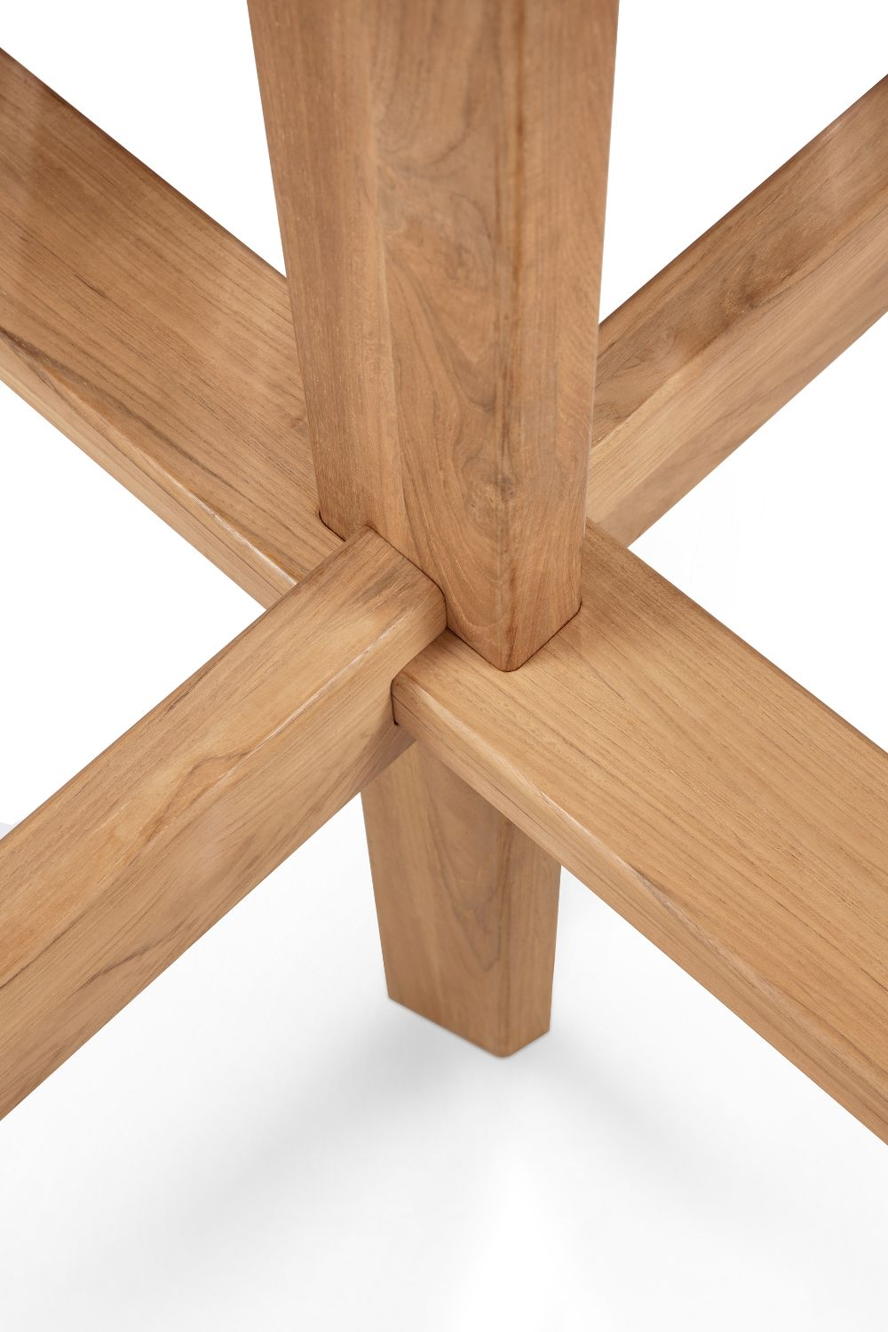 Solid Teak Outdoor Dining Table | Ethnicraft Circle | OROA.com