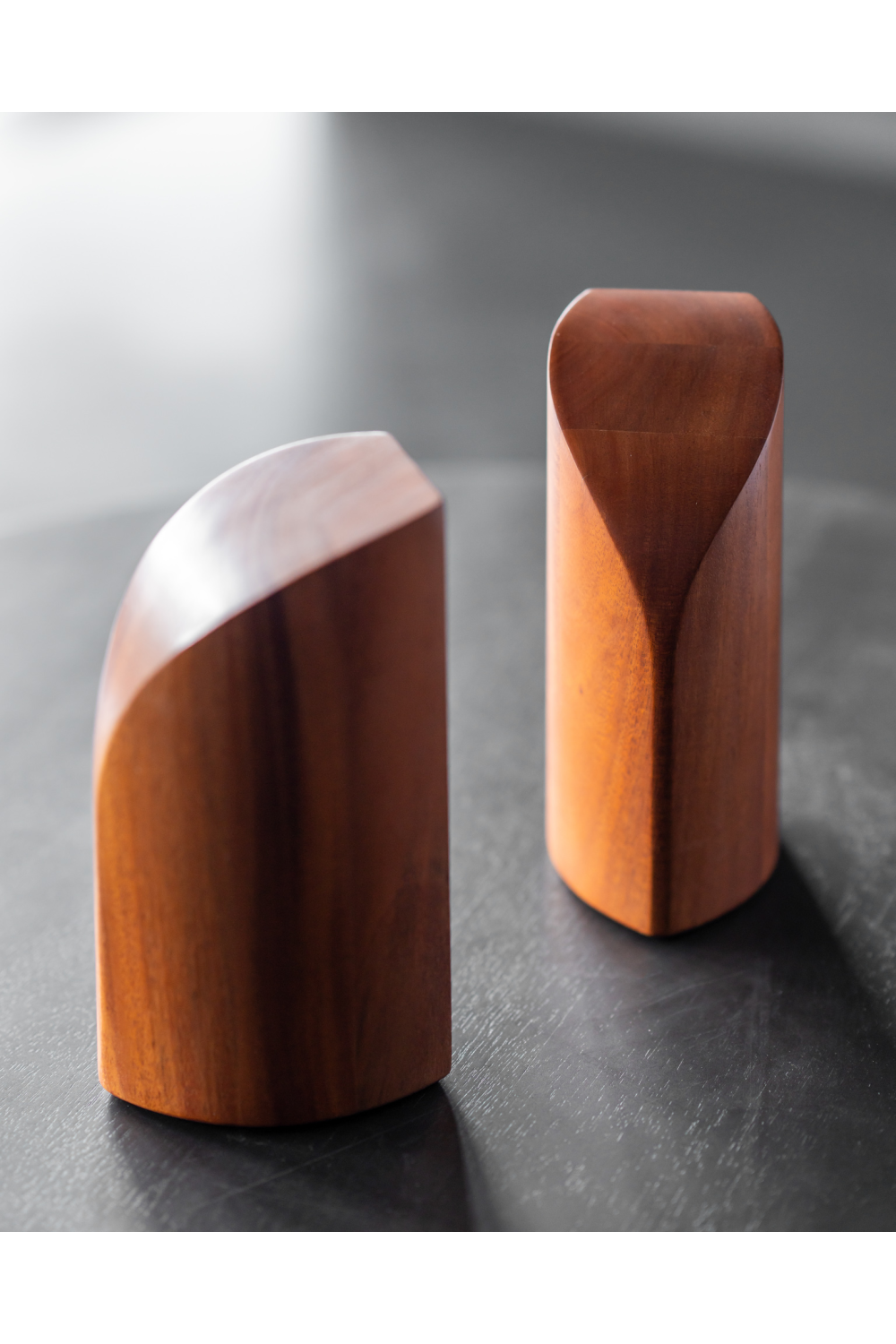 Modern Minimalist Book Ends (2) | Ethnicraft PI | Oroa.com