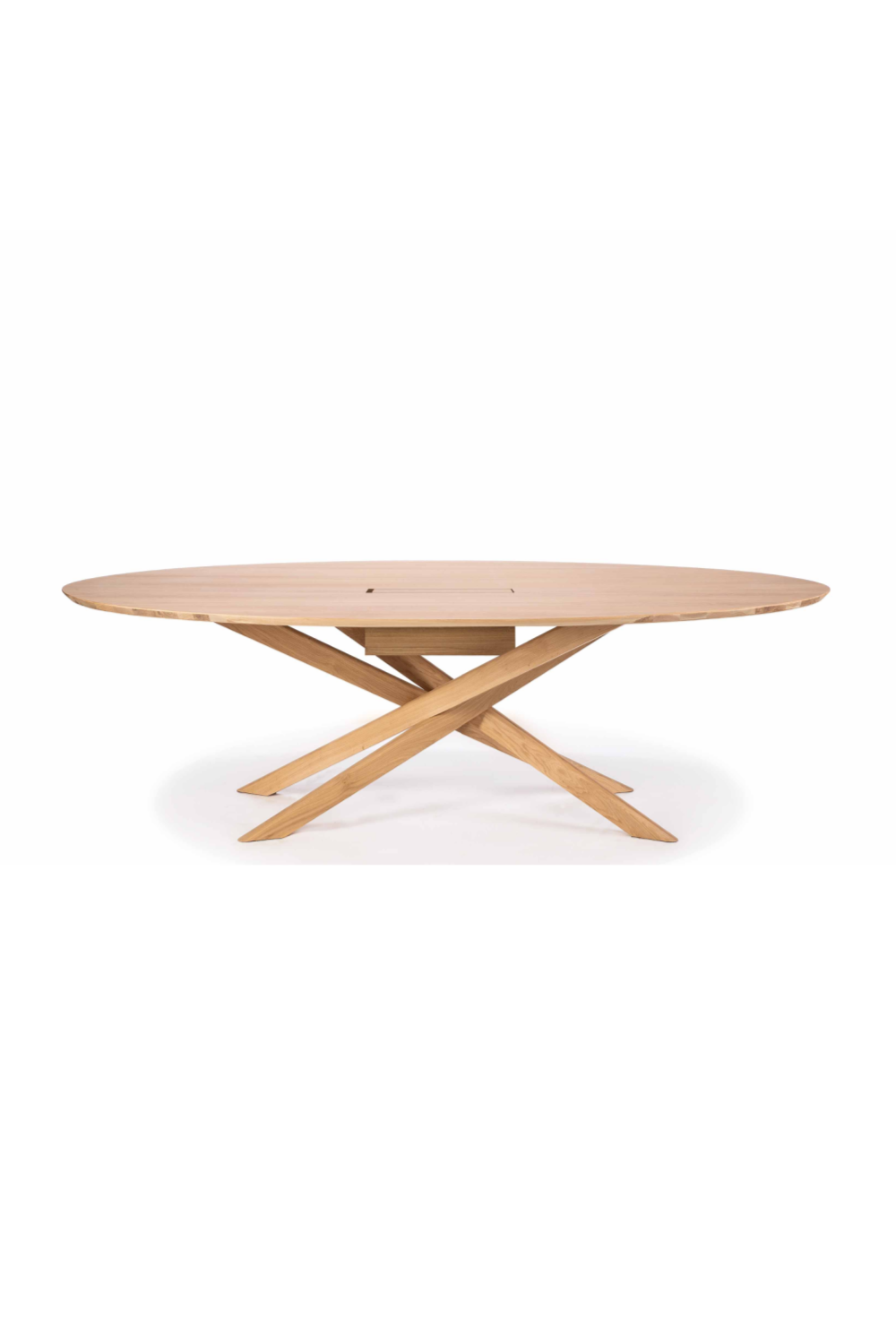Oak Oval Meeting Table | Ethnicraft Mikado | OROA.COM