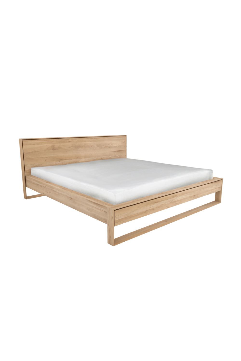 Solid Oak Bed | Ethnicraft Nordic II | OROA.COM