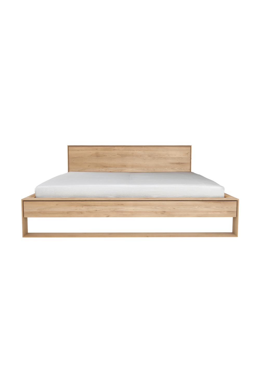 Solid Oak Bed | Ethnicraft Nordic II | OROA.COM
