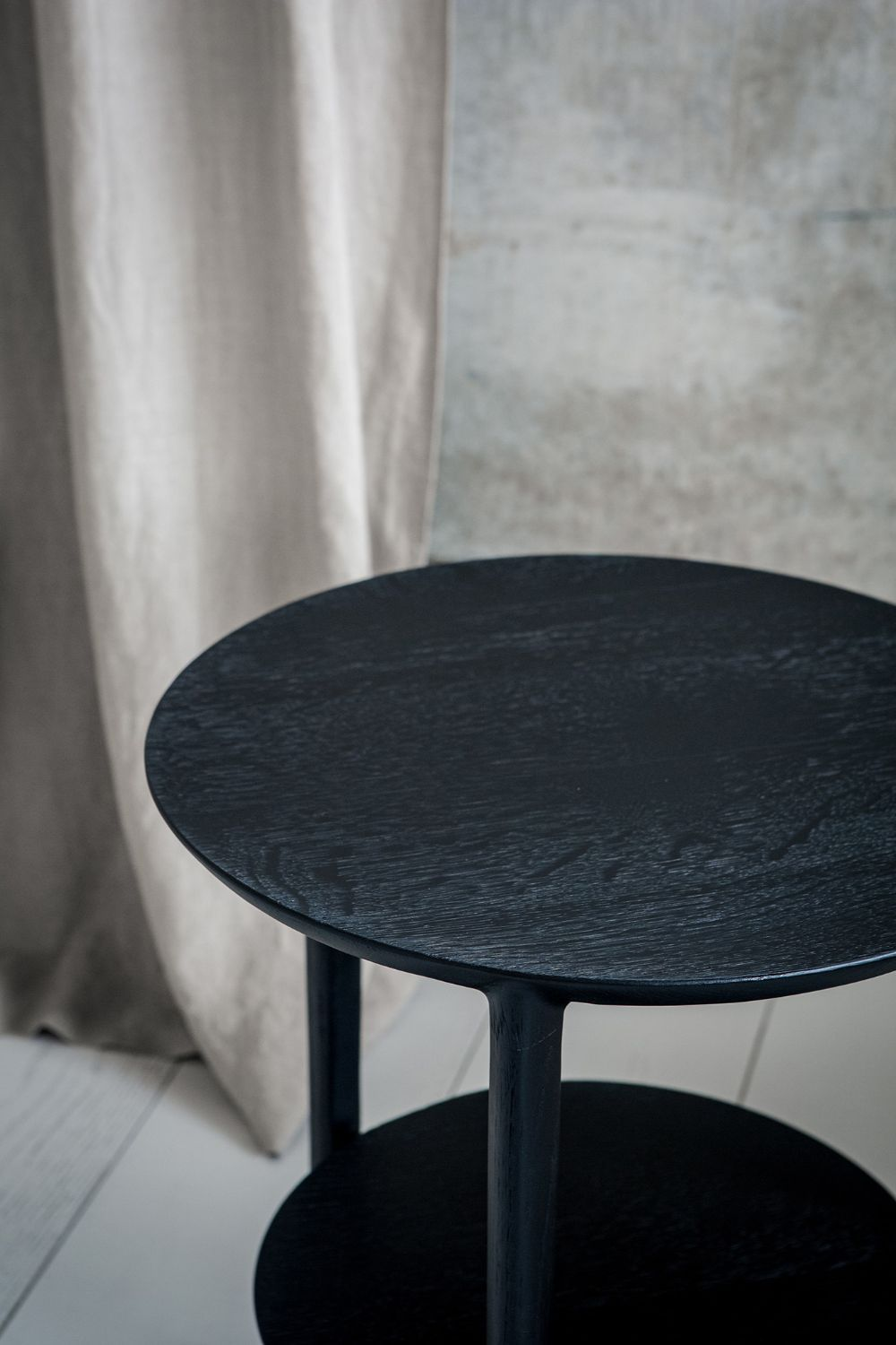Circular Tiered Black Oak Side Table | Ethnicraft Bok | Oroa.com