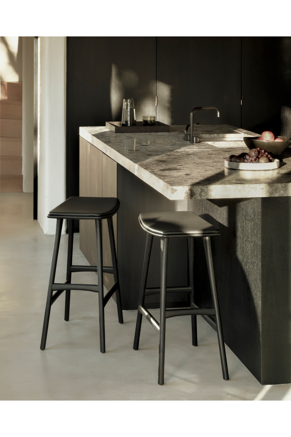 Classic Black Oak Counter Stool | Oroa.com
